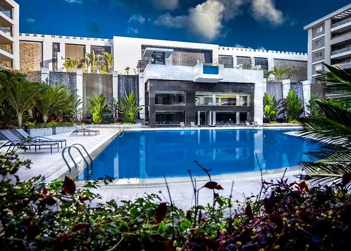 Luxury 1Br Near The Airport
