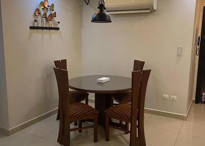 Luxury 1Br Near The Airport