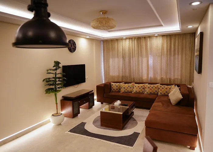 Luxury 1Br Near The Airport