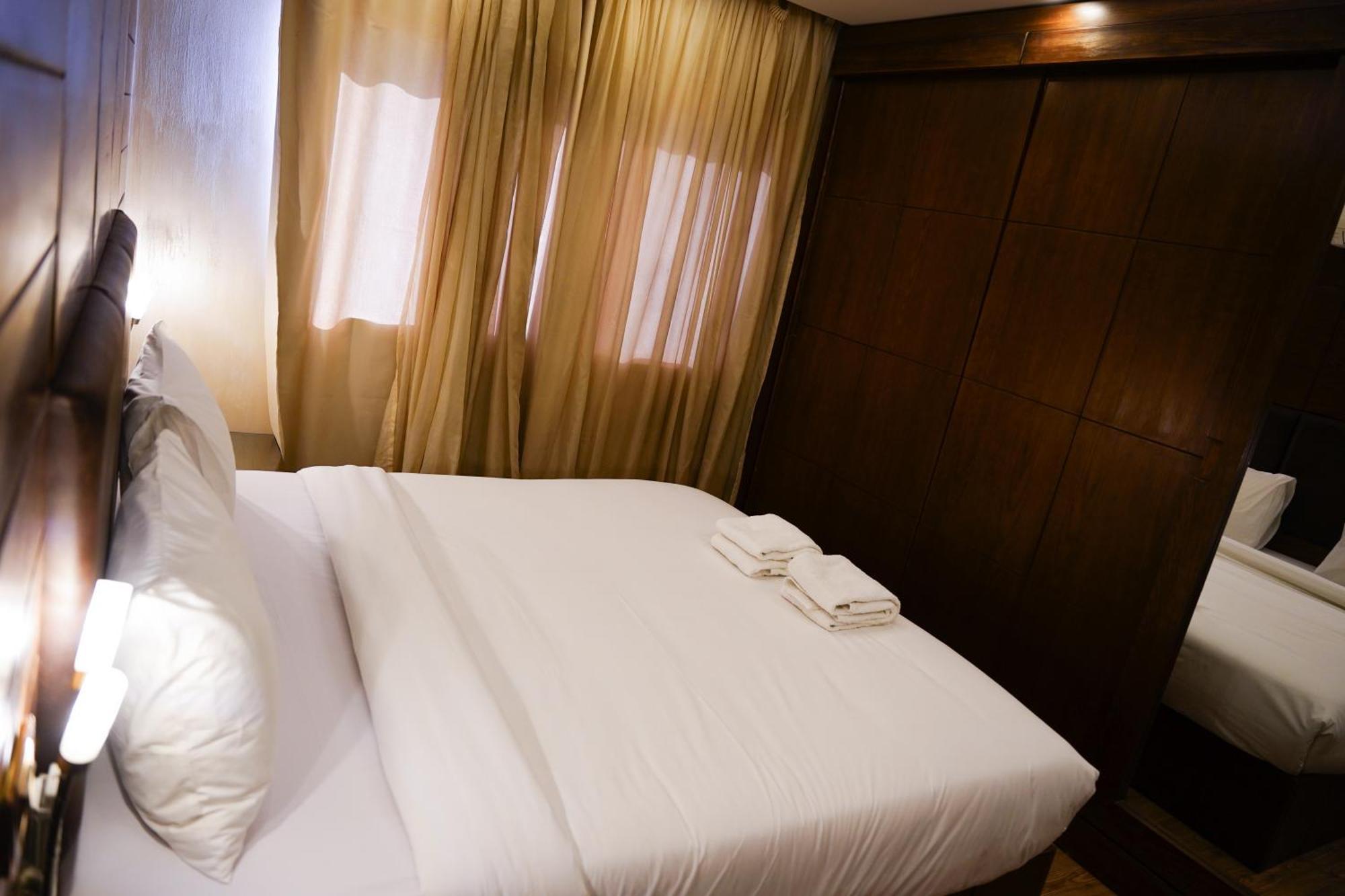 Luxury 1br Near The Airport *